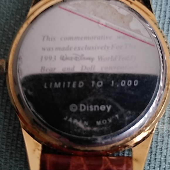 DISNEY LIMITED EDITION WATCH - Picture 5 of 6